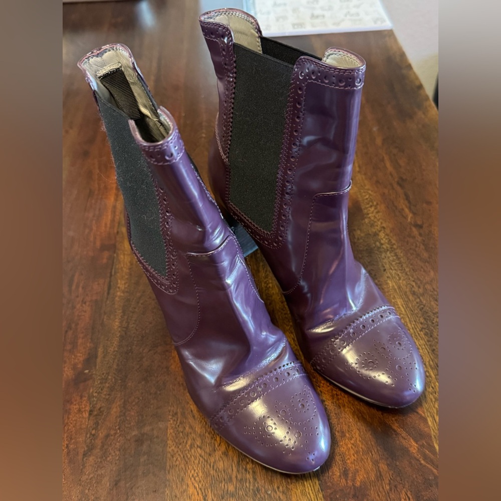 Tod’s Purple Patent Leather Oxford Ankle Boots, Size 39